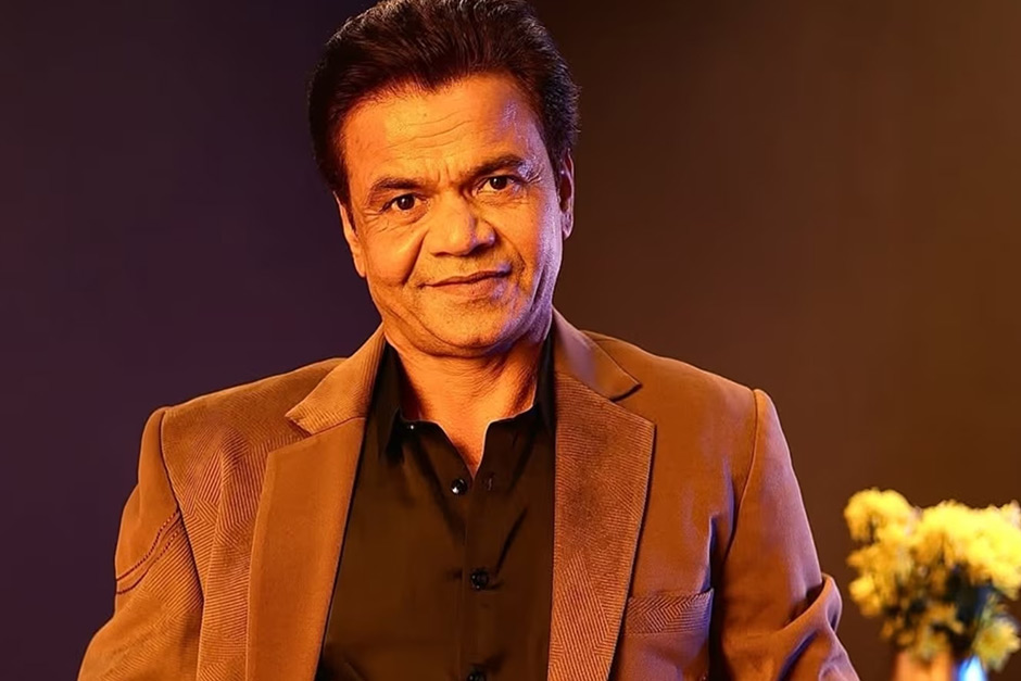 Rajpal Yadav makes an emotional statement before surrendering himself in Tihar jail in cheque bounce case Rajpal Yadav makes an emotional statement before surrendering himself in Tihar jail in cheque bounce case