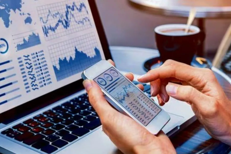 The market’s pretty quiet to start the short week, even as software companies take a hit.