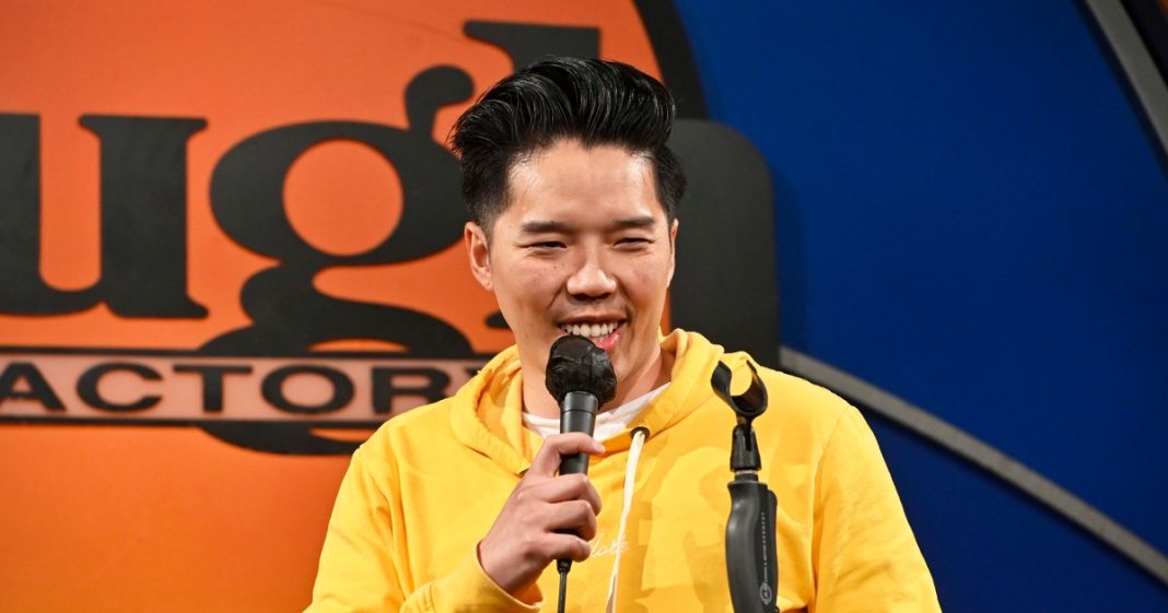 Beloved actor and comedian Alex Duong passes away at 42.