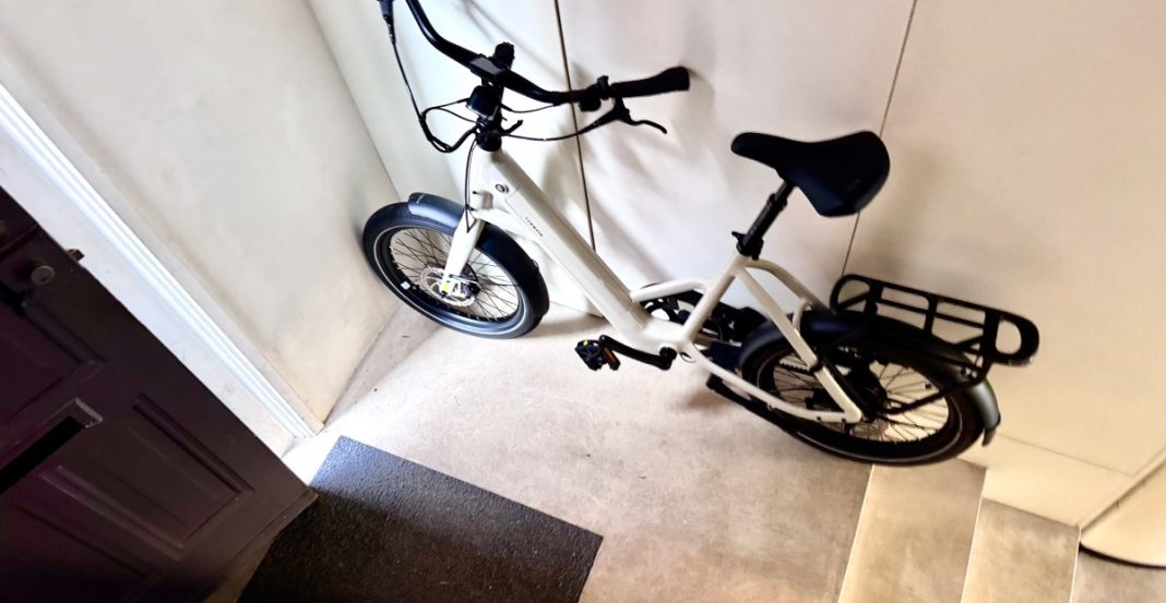 Tenways almost nailed the shared city e-bike. Tenways almost nailed the shared city e-bike.