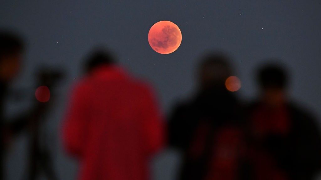 Here's where to catch the total lunar eclipse early on March 3.