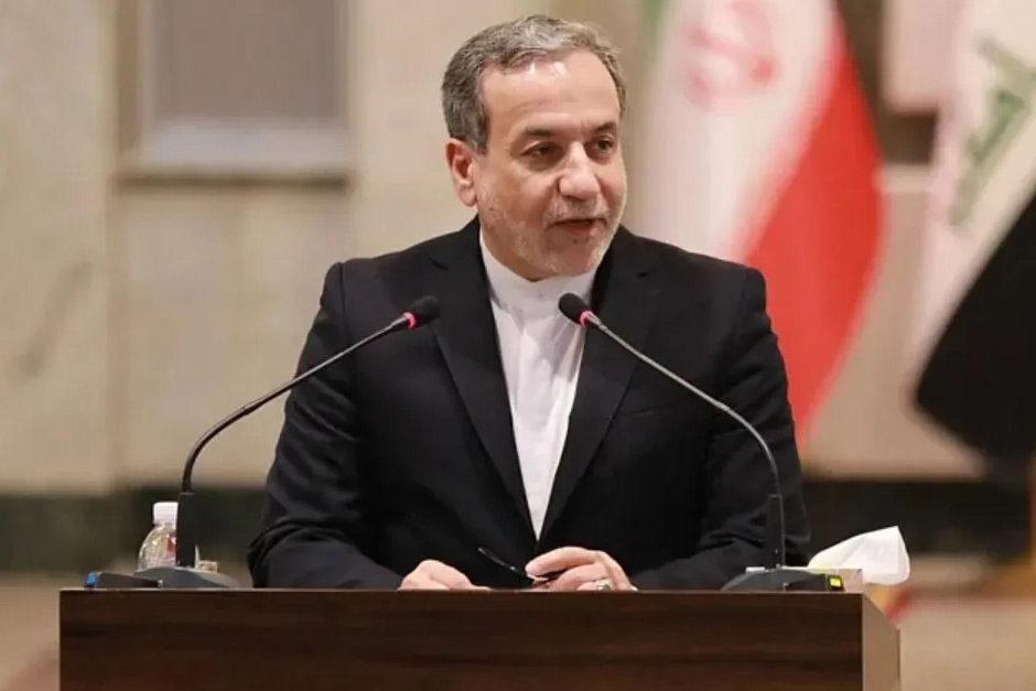 Strait of Hormuz open? Iran FM says key oil route closed only to ‘enemies’