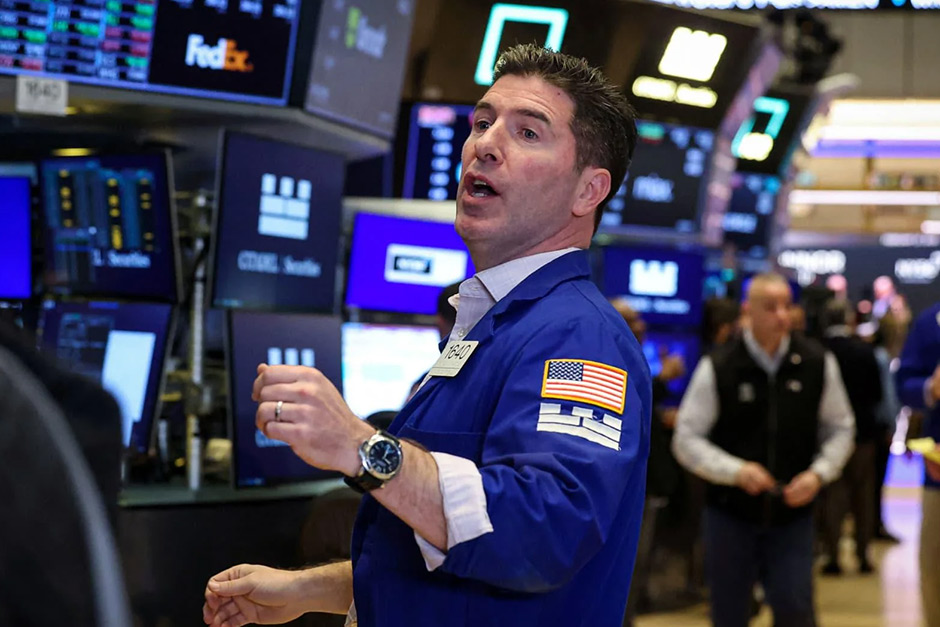 Dow futures are down 500 points and oil prices are jumping after the U.S. attacked Iran. Get live updates Dow futures are down 500 points and oil prices are jumping after the U.S. attacked Iran. Get live updates