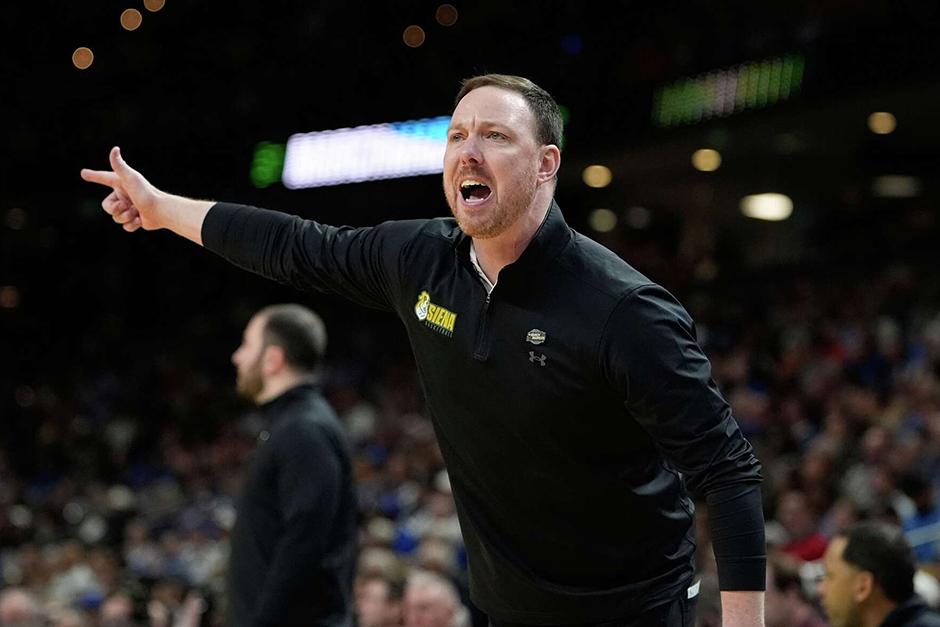 It’s a homecoming! Syracuse hires former national champ Gerry McNamara from Siena.