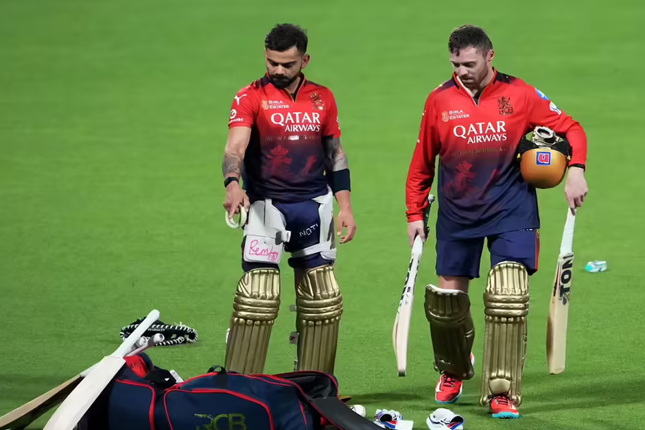 IPL 2026: Virat Kohli turns bowler to help his opening partner Phil Salt