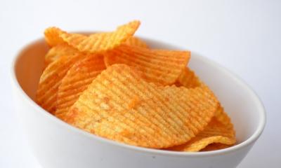 Late-night snacking harms gut health under stress, study finds