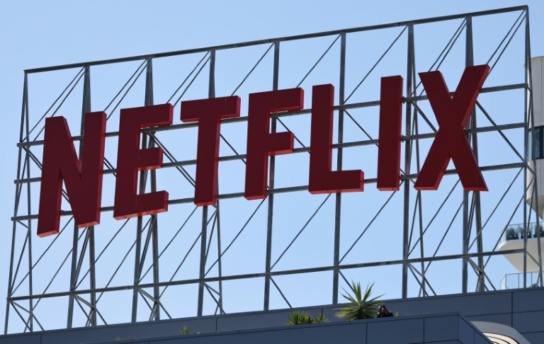Netflix stock tumbles as co-founder Reed Hastings steps down from CEO role