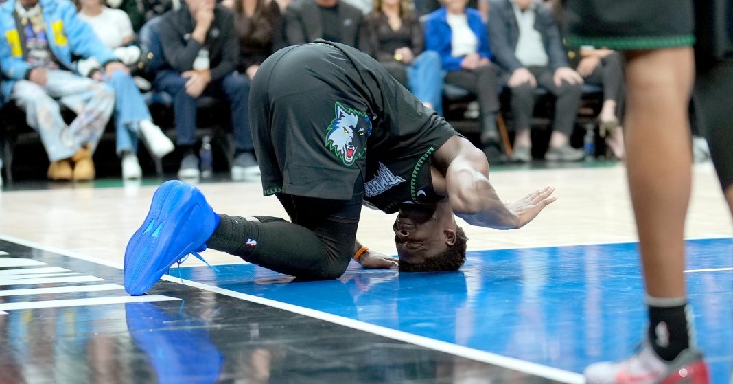 Wolves' Anthony Edwards reportedly sidelined for weeks with a hyperextended knee and bone bruise.