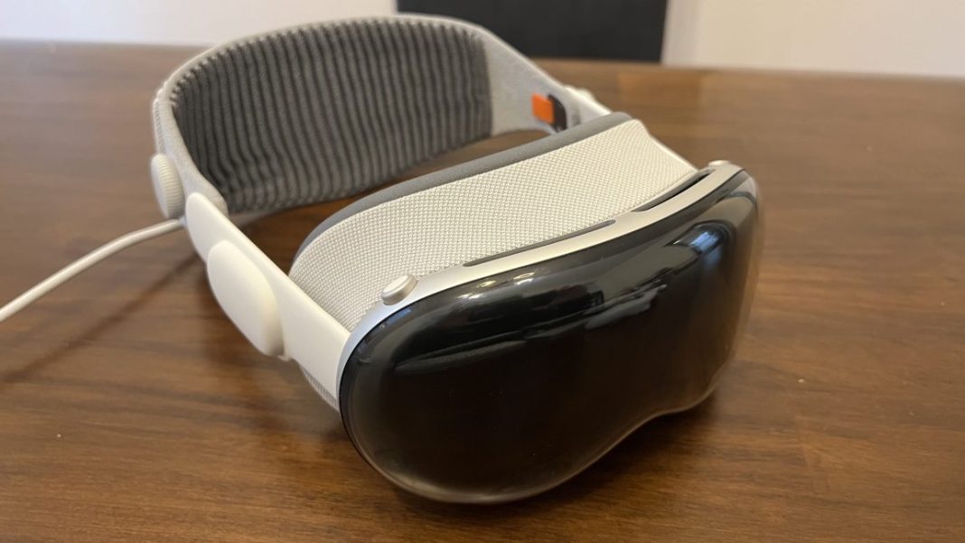 Valve Unleashes Steam Link: PC Games Now Stream Natively to Apple Vision Pro