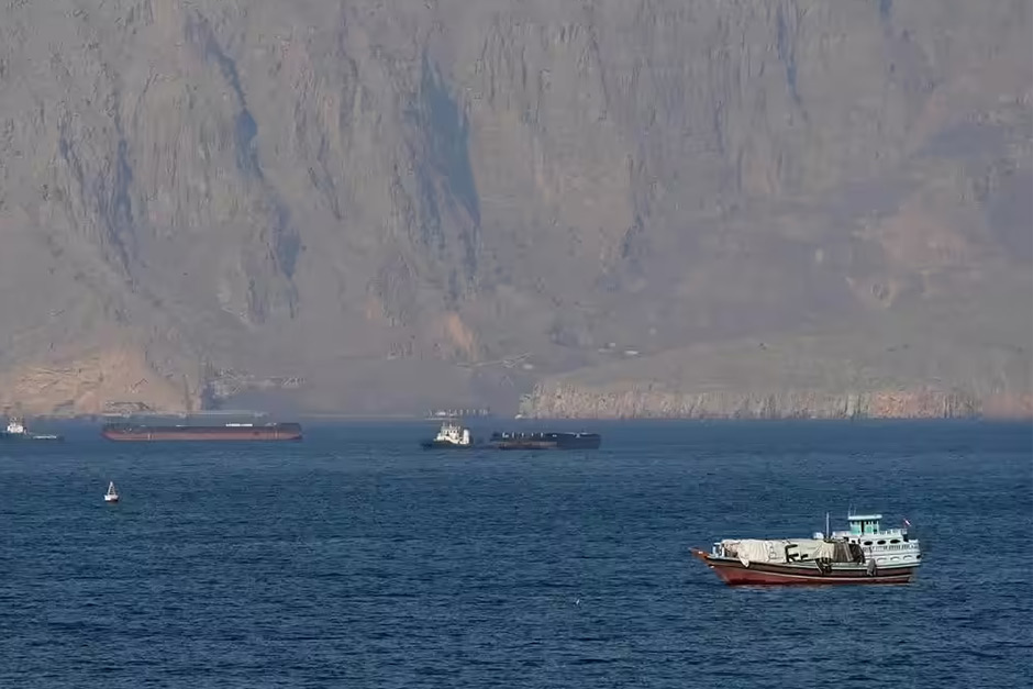 10th Indian ship crosses Strait amid firing by Iranian gunboats