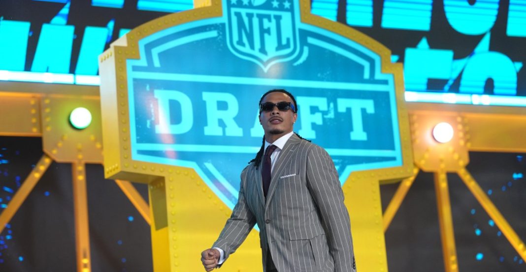 NFL Draft Grades: Eagles' First-Round Pick Is Getting High Praise!