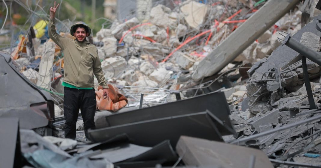 Iran says Strait of Hormuz is completely open for all ships, despite Israel-Lebanon ceasefire.