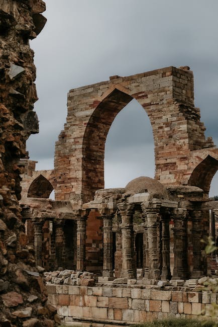 Man Walks Calmly Among Mexican Ruins, Then Opens Fire Killing Tourist