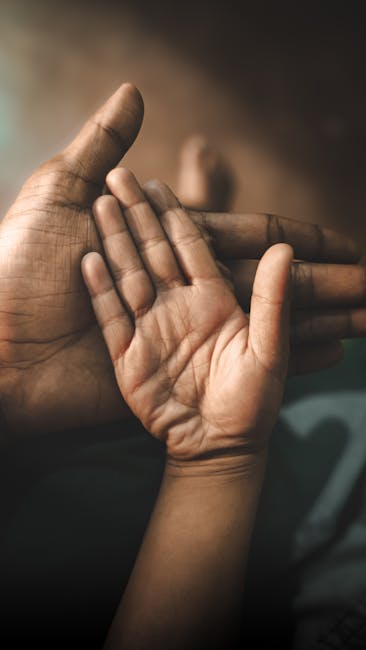 Shah Rukh Khan lovingly touches Ranveer Singh's cheek at bash amid Dhurandhar 2's success; fans can't keep calm. Watch