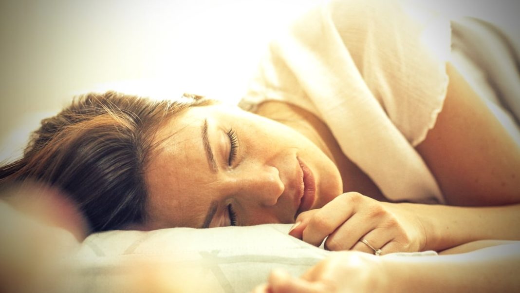 Unlock brain health: Scientists find optimal sleep to lower dementia risk