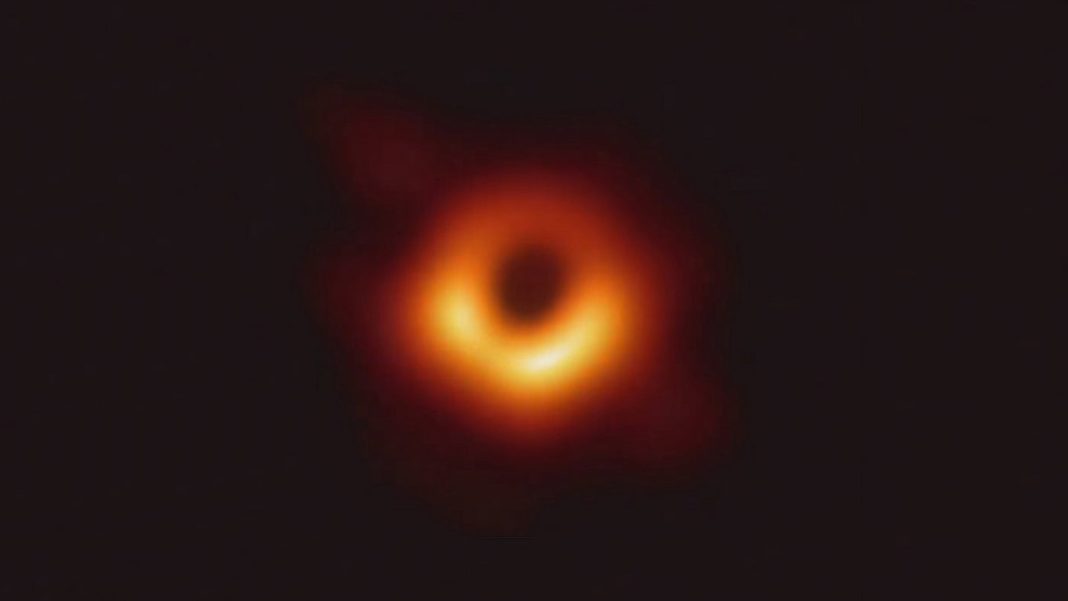 Astronomers Stunned: Supermassive Black Hole Found Sans Galaxy, Rewriting Origin Stories