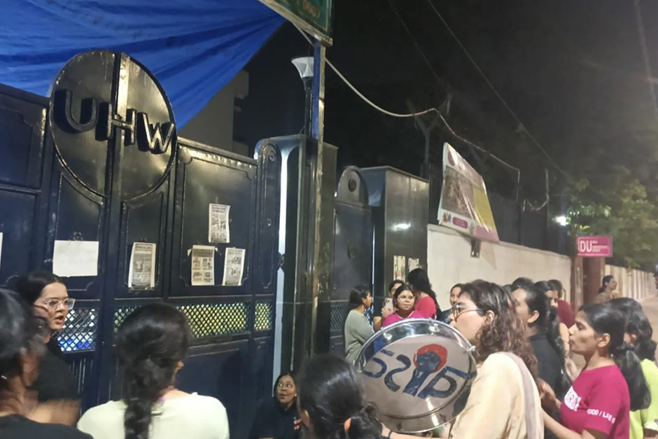 DU women’s hostel residents stage midnight protest over ‘forced eviction’, ‘extortion’