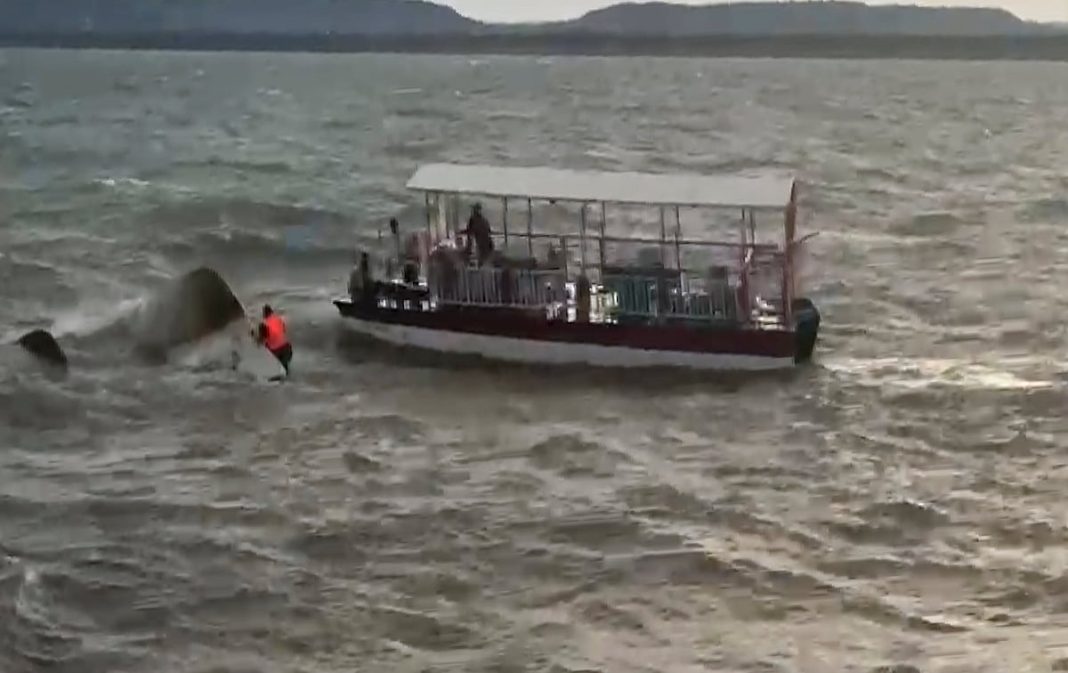 Six dead, at least 10 missing as Narmada cruise boat capsizes in MP's Jabalpur