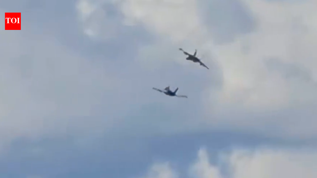 Two EA-18 fighter jets collide mid-air during Idaho air show; video captures crash Two EA-18 fighter jets collide mid-air during Idaho air show; video captures crash