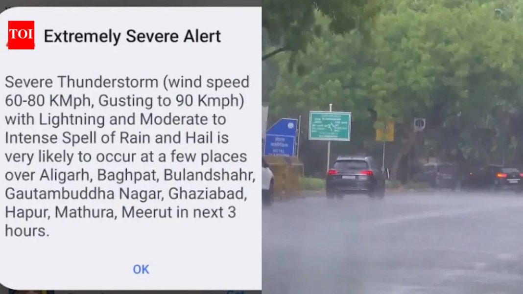 Residents receive ‘Extremely Severe Alert’ on phones as IMD warns of rain, thunderstorms in UP Residents receive ‘Extremely Severe Alert’ on phones as IMD warns of rain, thunderstorms in UP