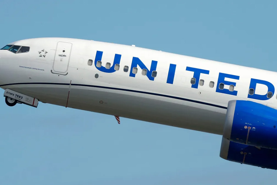 United Flight to Minneapolis Diverted Due to Unruly Passenger United Flight to Minneapolis Diverted Due to Unruly Passenger